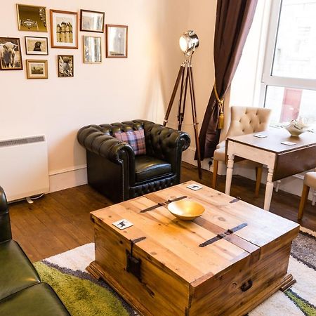 Stylish 2 Bedroom, City Centre Apartment Абердин Экстерьер фото